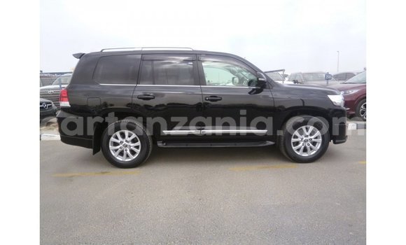 Nunua Imported Toyota Land Cruiser Nyeusi Gari ndani ya Import - Dubai nchini Arusha Nunua Imported Toyota Land Cruiser Nyeusi Gari ndani ya Import - Dubai nchini Arusha