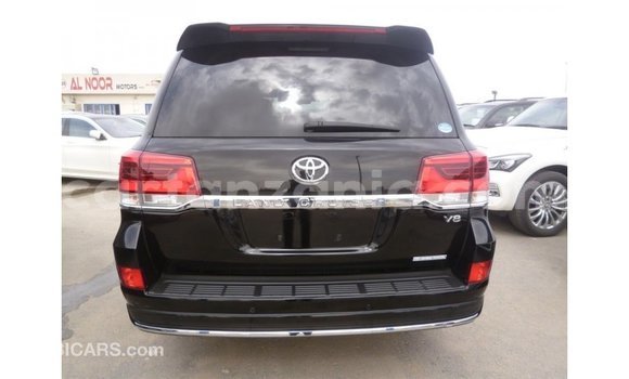 Nunua Imported Toyota Land Cruiser Nyeusi Gari ndani ya Import - Dubai nchini Arusha Nunua Imported Toyota Land Cruiser Nyeusi Gari ndani ya Import - Dubai nchini Arusha