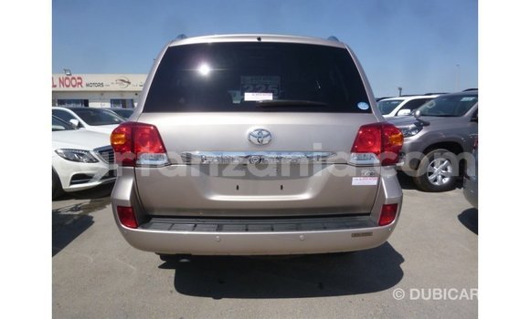 Nunua Imported Toyota Land Cruiser Nyingine Gari ndani ya Import - Dubai nchini Arusha Nunua Imported Toyota Land Cruiser Nyingine Gari ndani ya Import - Dubai nchini Arusha