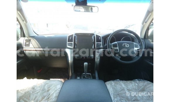 Nunua Imported Toyota Land Cruiser Nyingine Gari ndani ya Import - Dubai nchini Arusha Nunua Imported Toyota Land Cruiser Nyingine Gari ndani ya Import - Dubai nchini Arusha