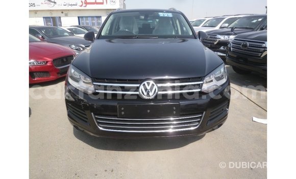 Nunua Imported Volkswagen Touareg Nyeusi Gari ndani ya Import - Dubai nchini Arusha Nunua Imported Volkswagen Touareg Nyeusi Gari ndani ya Import - Dubai nchini Arusha