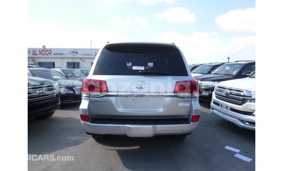 Nunua Imported Toyota Land Cruiser Nyingine Gari ndani ya Import - Dubai nchini Arusha Nunua Imported Toyota Land Cruiser Nyingine Gari ndani ya Import - Dubai nchini Arusha