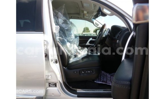 Nunua Imported Toyota Land Cruiser Nyingine Gari ndani ya Import - Dubai nchini Arusha Nunua Imported Toyota Land Cruiser Nyingine Gari ndani ya Import - Dubai nchini Arusha