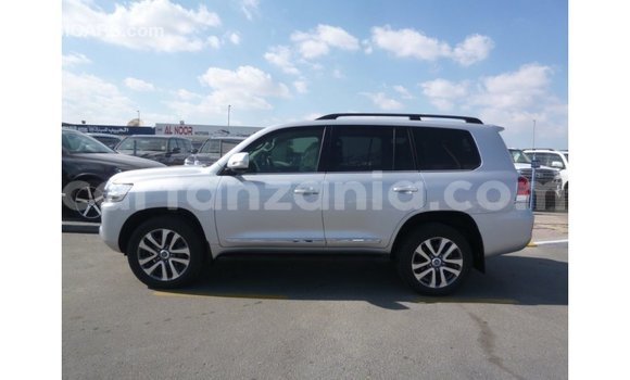 Nunua Imported Toyota Land Cruiser Nyingine Gari ndani ya Import - Dubai nchini Arusha Nunua Imported Toyota Land Cruiser Nyingine Gari ndani ya Import - Dubai nchini Arusha