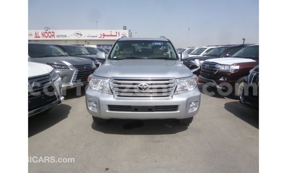 Nunua Imported Toyota Land Cruiser Nyingine Gari ndani ya Import - Dubai nchini Arusha Nunua Imported Toyota Land Cruiser Nyingine Gari ndani ya Import - Dubai nchini Arusha