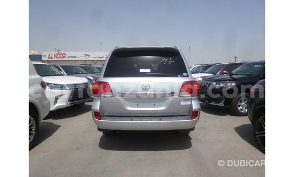 Nunua Imported Toyota Land Cruiser Nyingine Gari ndani ya Import - Dubai nchini Arusha Nunua Imported Toyota Land Cruiser Nyingine Gari ndani ya Import - Dubai nchini Arusha