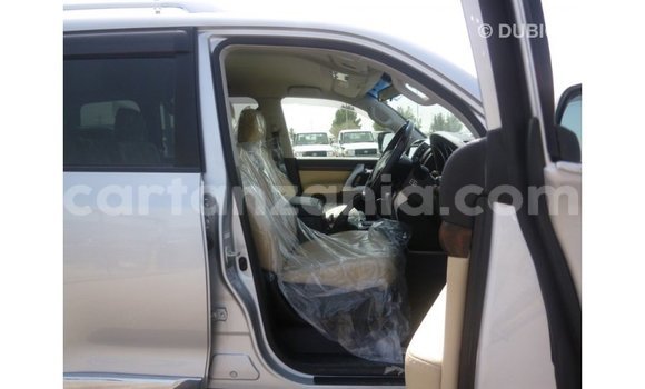 Nunua Imported Toyota Land Cruiser Nyingine Gari ndani ya Import - Dubai nchini Arusha Nunua Imported Toyota Land Cruiser Nyingine Gari ndani ya Import - Dubai nchini Arusha