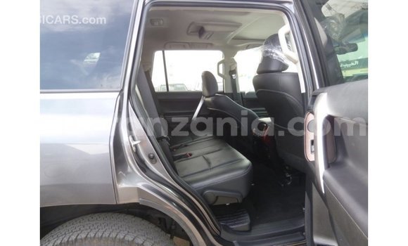 Nunua Imported Toyota Prado Nyingine Gari ndani ya Import - Dubai nchini Arusha Nunua Imported Toyota Prado Nyingine Gari ndani ya Import - Dubai nchini Arusha