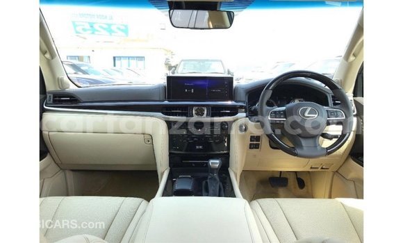 Nunua Imported Lexus LX Nyeusi Gari ndani ya Import - Dubai nchini Arusha Nunua Imported Lexus LX Nyeusi Gari ndani ya Import - Dubai nchini Arusha