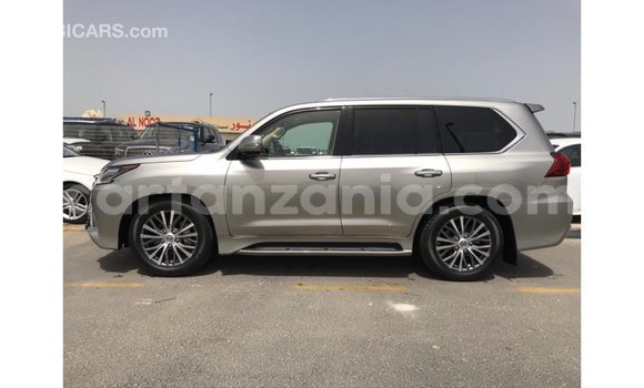 Nunua Imported Lexus LX Nyingine Gari ndani ya Import - Dubai nchini Arusha Nunua Imported Lexus LX Nyingine Gari ndani ya Import - Dubai nchini Arusha
