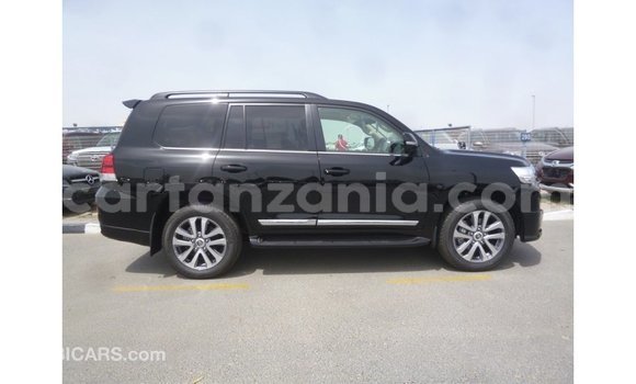 Buy Import Toyota Land Cruiser Black Car in Import - Dubai in Arusha Buy Import Toyota Land Cruiser Black Car in Import - Dubai in Arusha