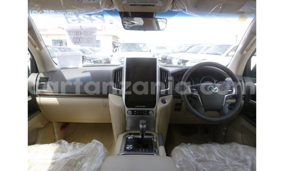 Buy Import Toyota Land Cruiser Black Car in Import - Dubai in Arusha Buy Import Toyota Land Cruiser Black Car in Import - Dubai in Arusha