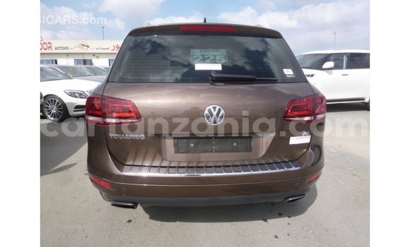 Nunua Imported Volkswagen Touareg Brown Gari ndani ya Import - Dubai nchini Arusha Nunua Imported Volkswagen Touareg Brown Gari ndani ya Import - Dubai nchini Arusha