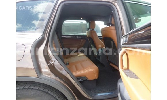 Nunua Imported Volkswagen Touareg Brown Gari ndani ya Import - Dubai nchini Arusha Nunua Imported Volkswagen Touareg Brown Gari ndani ya Import - Dubai nchini Arusha