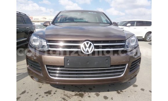 Nunua Imported Volkswagen Touareg Brown Gari ndani ya Import - Dubai nchini Arusha Nunua Imported Volkswagen Touareg Brown Gari ndani ya Import - Dubai nchini Arusha