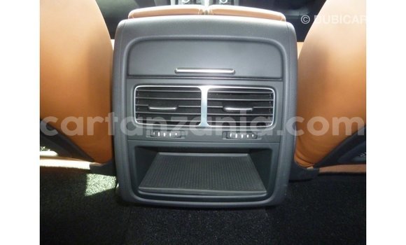 Nunua Imported Volkswagen Touareg Brown Gari ndani ya Import - Dubai nchini Arusha Nunua Imported Volkswagen Touareg Brown Gari ndani ya Import - Dubai nchini Arusha