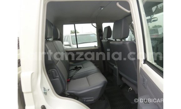 Buy Import Toyota Land Cruiser White Car in Import - Dubai in Arusha Buy Import Toyota Land Cruiser White Car in Import - Dubai in Arusha