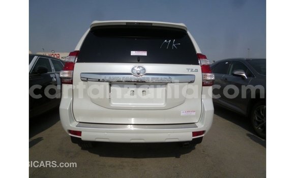 Nunua Imported Toyota Prado Nyeupe Gari ndani ya Import - Dubai nchini Arusha Nunua Imported Toyota Prado Nyeupe Gari ndani ya Import - Dubai nchini Arusha