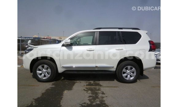 Nunua Imported Toyota Prado Nyeupe Gari ndani ya Import - Dubai nchini Arusha Nunua Imported Toyota Prado Nyeupe Gari ndani ya Import - Dubai nchini Arusha