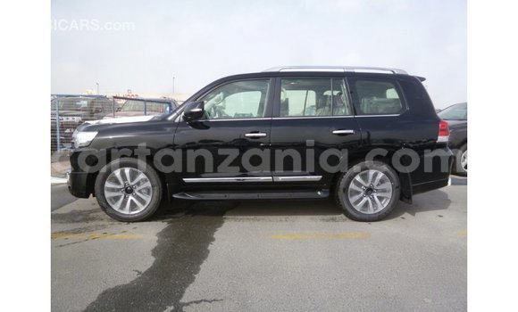 Nunua Imported Toyota Land Cruiser Nyeusi Gari ndani ya Import - Dubai nchini Arusha Nunua Imported Toyota Land Cruiser Nyeusi Gari ndani ya Import - Dubai nchini Arusha