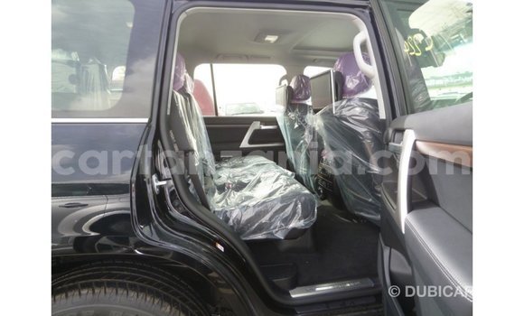 Nunua Imported Toyota Land Cruiser Nyeusi Gari ndani ya Import - Dubai nchini Arusha Nunua Imported Toyota Land Cruiser Nyeusi Gari ndani ya Import - Dubai nchini Arusha