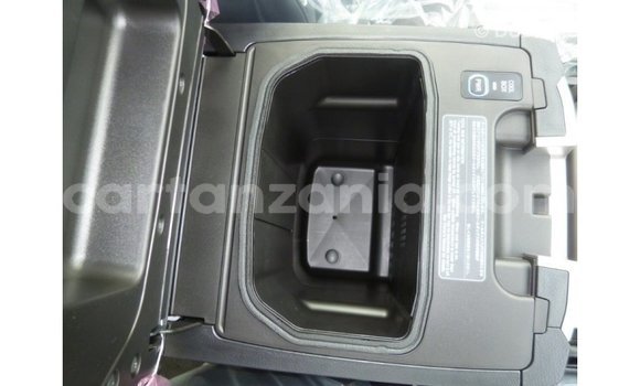 Nunua Imported Toyota Land Cruiser Nyeusi Gari ndani ya Import - Dubai nchini Arusha Nunua Imported Toyota Land Cruiser Nyeusi Gari ndani ya Import - Dubai nchini Arusha
