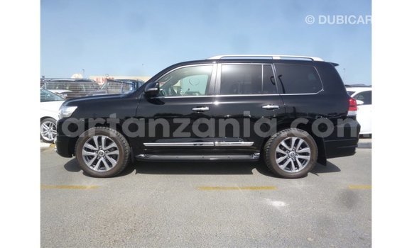 Buy Import Toyota Land Cruiser Black Car in Import - Dubai in Arusha Buy Import Toyota Land Cruiser Black Car in Import - Dubai in Arusha
