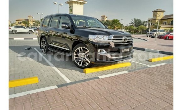 Nunua Imported Toyota Land Cruiser Nyeusi Gari ndani ya Import - Dubai nchini Arusha Nunua Imported Toyota Land Cruiser Nyeusi Gari ndani ya Import - Dubai nchini Arusha