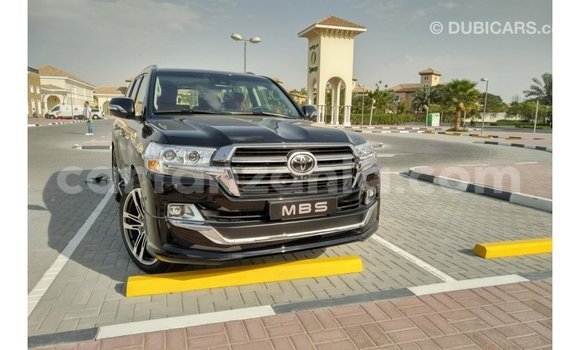 Nunua Imported Toyota Land Cruiser Nyeusi Gari ndani ya Import - Dubai nchini Arusha Nunua Imported Toyota Land Cruiser Nyeusi Gari ndani ya Import - Dubai nchini Arusha