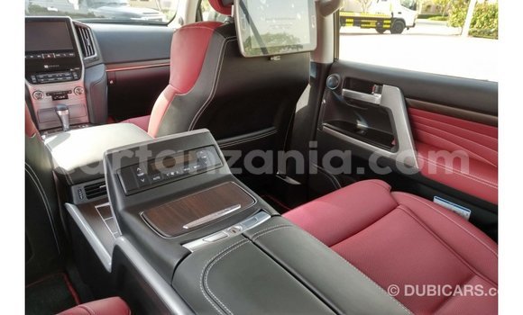 Nunua Imported Toyota Land Cruiser Nyeusi Gari ndani ya Import - Dubai nchini Arusha Nunua Imported Toyota Land Cruiser Nyeusi Gari ndani ya Import - Dubai nchini Arusha