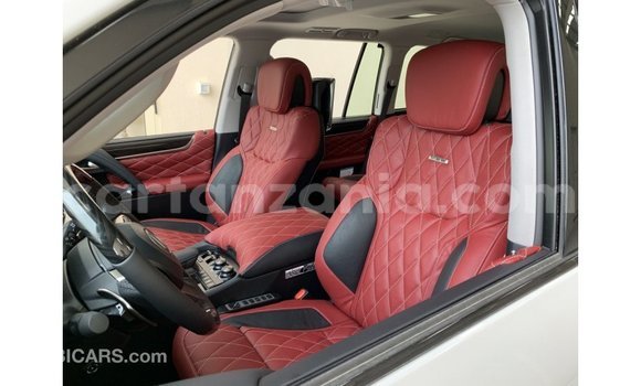 Nunua Imported Lexus LX Nyeusi Gari ndani ya Import - Dubai nchini Arusha Nunua Imported Lexus LX Nyeusi Gari ndani ya Import - Dubai nchini Arusha