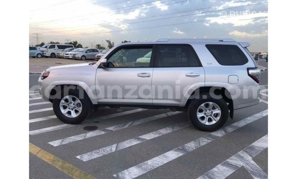 Nunua Imported Toyota Ade Nyingine Lori ndani ya Import - Dubai nchini Arusha Nunua Imported Toyota Ade Nyingine Lori ndani ya Import - Dubai nchini Arusha