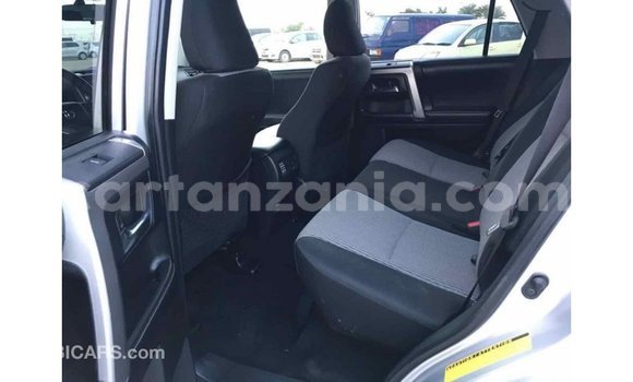 Nunua Imported Toyota Ade Nyingine Lori ndani ya Import - Dubai nchini Arusha Nunua Imported Toyota Ade Nyingine Lori ndani ya Import - Dubai nchini Arusha