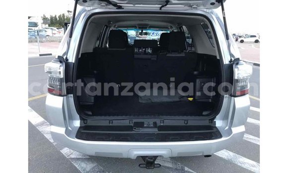 Nunua Imported Toyota Ade Nyingine Lori ndani ya Import - Dubai nchini Arusha Nunua Imported Toyota Ade Nyingine Lori ndani ya Import - Dubai nchini Arusha