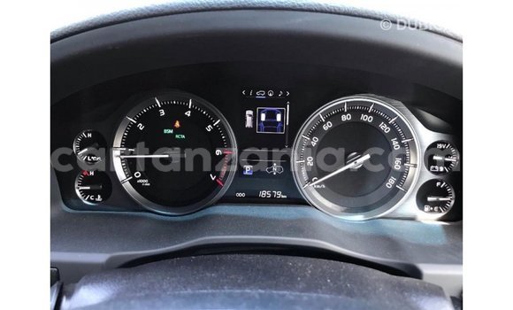 Buy Import Toyota Land Cruiser White Car in Import - Dubai in Arusha Buy Import Toyota Land Cruiser White Car in Import - Dubai in Arusha