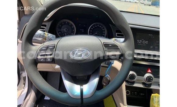 Buy Import Hyundai Elantra White Car in Import - Dubai in Arusha Buy Import Hyundai Elantra White Car in Import - Dubai in Arusha