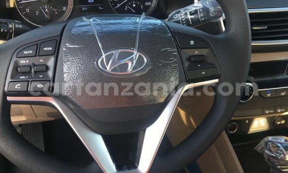 Nunua Imported Hyundai Tucson Nyeupe Gari ndani ya Import - Dubai nchini Arusha Nunua Imported Hyundai Tucson Nyeupe Gari ndani ya Import - Dubai nchini Arusha