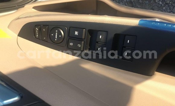 Nunua Imported Hyundai Tucson Nyeupe Gari ndani ya Import - Dubai nchini Arusha Nunua Imported Hyundai Tucson Nyeupe Gari ndani ya Import - Dubai nchini Arusha