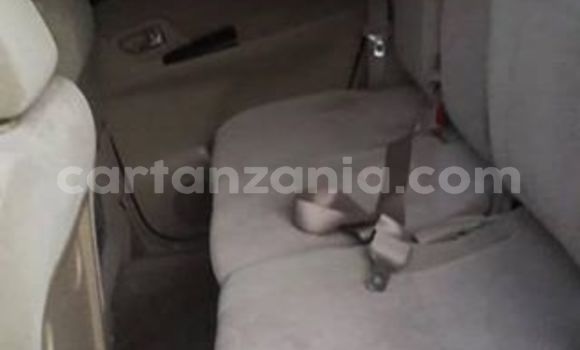 Buy Used Toyota Spacio Silver Car in Dar es Salaam in Dar es Salaam Buy Used Toyota Spacio Silver Car in Dar es Salaam in Dar es Salaam