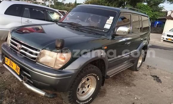 Buy Used Toyota Land Cruiser Green Car in Dar es Salaam in Dar es Salaam Buy Used Toyota Land Cruiser Green Car in Dar es Salaam in Dar es Salaam