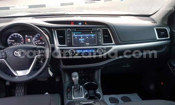 Nunua Imported Toyota Highlander Nyingine Gari ndani ya Import - Dubai nchini Arusha Nunua Imported Toyota Highlander Nyingine Gari ndani ya Import - Dubai nchini Arusha