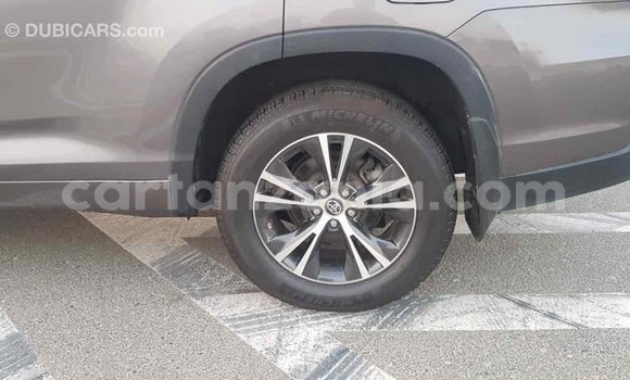 Nunua Imported Toyota Highlander Nyingine Gari ndani ya Import - Dubai nchini Arusha Nunua Imported Toyota Highlander Nyingine Gari ndani ya Import - Dubai nchini Arusha