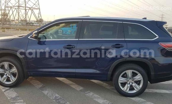 Nunua Imported Toyota Highlander Bluu Gari ndani ya Import - Dubai nchini Arusha Nunua Imported Toyota Highlander Bluu Gari ndani ya Import - Dubai nchini Arusha