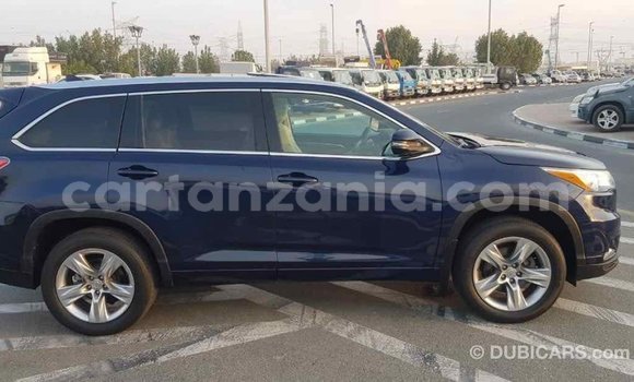 Nunua Imported Toyota Highlander Bluu Gari ndani ya Import - Dubai nchini Arusha Nunua Imported Toyota Highlander Bluu Gari ndani ya Import - Dubai nchini Arusha