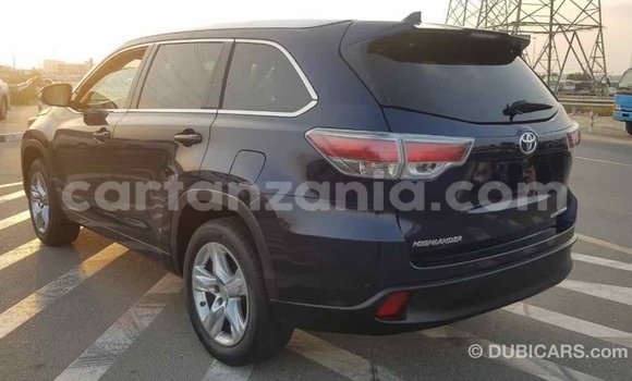 Nunua Imported Toyota Highlander Bluu Gari ndani ya Import - Dubai nchini Arusha Nunua Imported Toyota Highlander Bluu Gari ndani ya Import - Dubai nchini Arusha