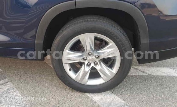 Nunua Imported Toyota Highlander Bluu Gari ndani ya Import - Dubai nchini Arusha Nunua Imported Toyota Highlander Bluu Gari ndani ya Import - Dubai nchini Arusha