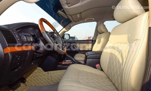 Buy Import Toyota Land Cruiser White Car in Import - Dubai in Arusha Buy Import Toyota Land Cruiser White Car in Import - Dubai in Arusha