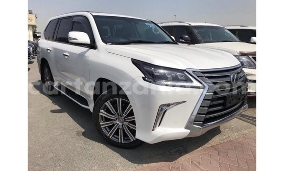 Nunua Imported Lexus LX Nyeupe Gari ndani ya Import - Dubai nchini Arusha Nunua Imported Lexus LX Nyeupe Gari ndani ya Import - Dubai nchini Arusha