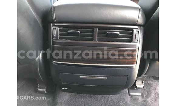Nunua Imported Lexus LX Nyeupe Gari ndani ya Import - Dubai nchini Arusha Nunua Imported Lexus LX Nyeupe Gari ndani ya Import - Dubai nchini Arusha