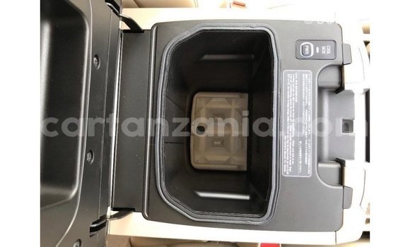 Buy Import Toyota Land Cruiser Black Car in Import - Dubai in Arusha Buy Import Toyota Land Cruiser Black Car in Import - Dubai in Arusha